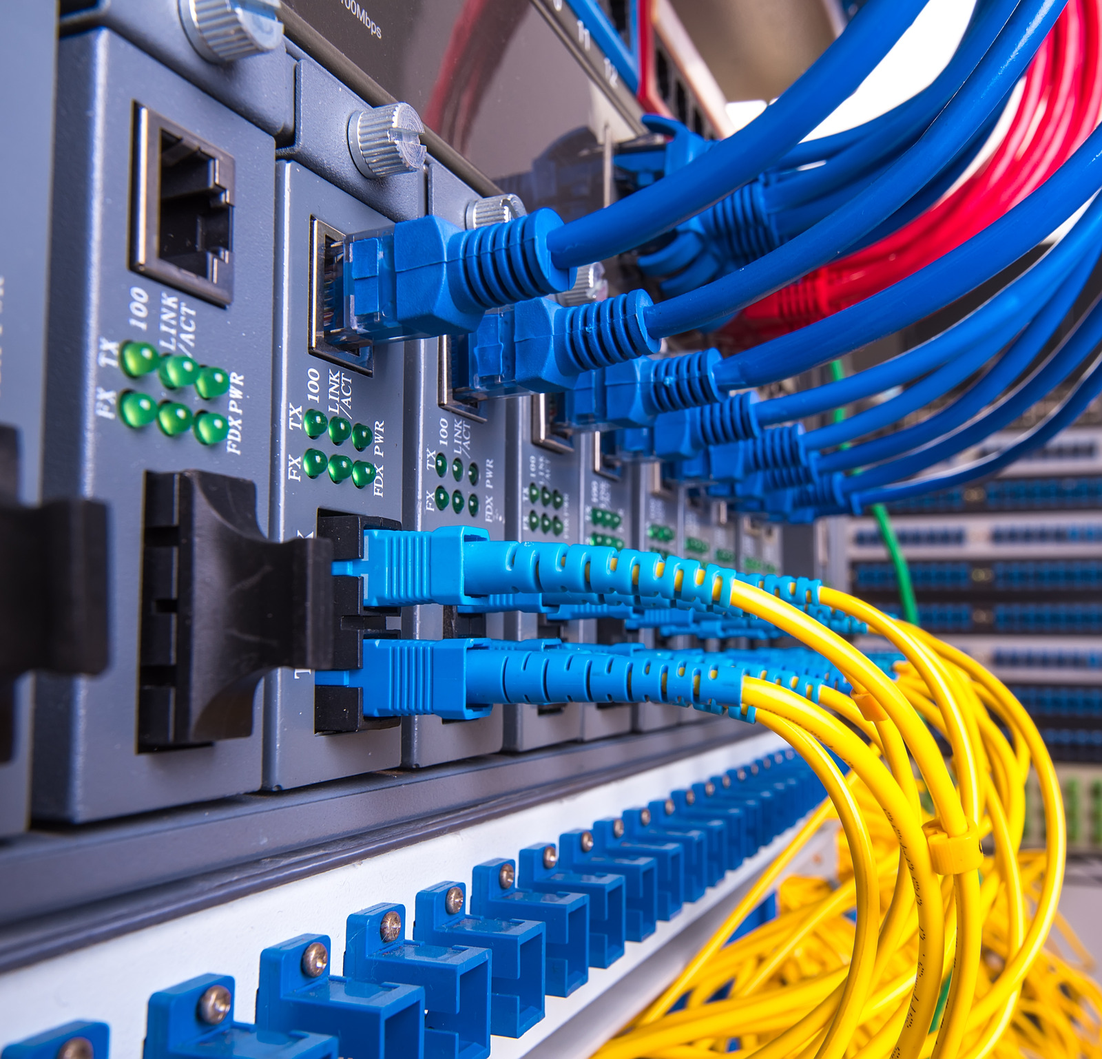SERVICOS EM FIBRA OPTICA